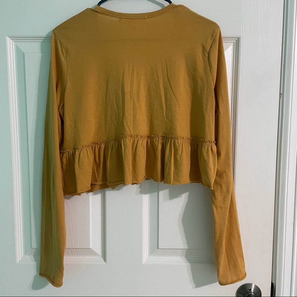 YELLOW PEPLUM STRIPED LONG SLEEVE CROP TOP - Picture 3 of 7